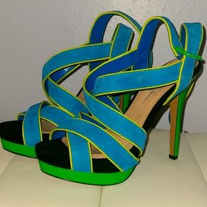 Jessica Simpaon Size 8.5 Sandals